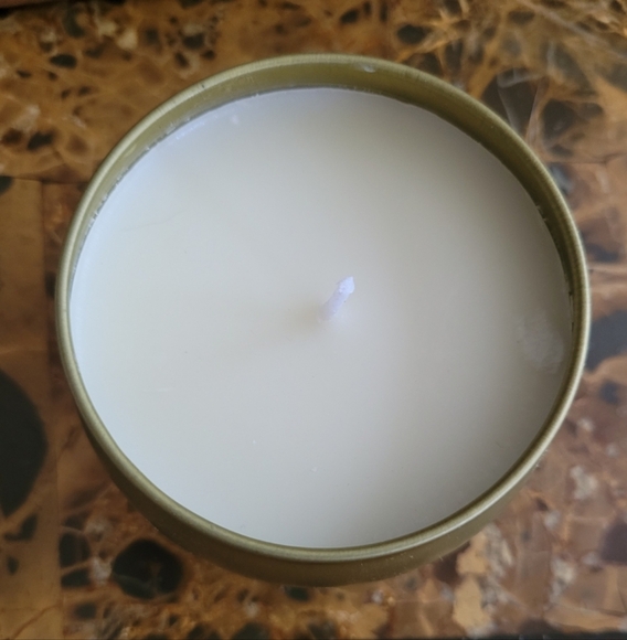 Gold Jar Candle with Lid Jasmine - Picture 3 of 3